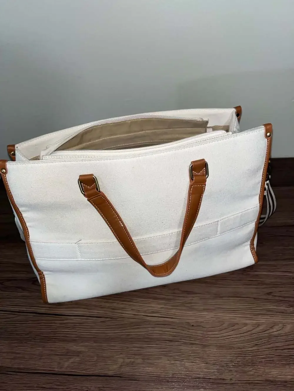 Missnine canvas laptop